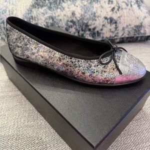 Chanel BNIB 37 iridescent silver ballet flats